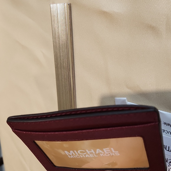 Michael Kors Safiano Leather Card & ID Holder - Picture 7 of 8